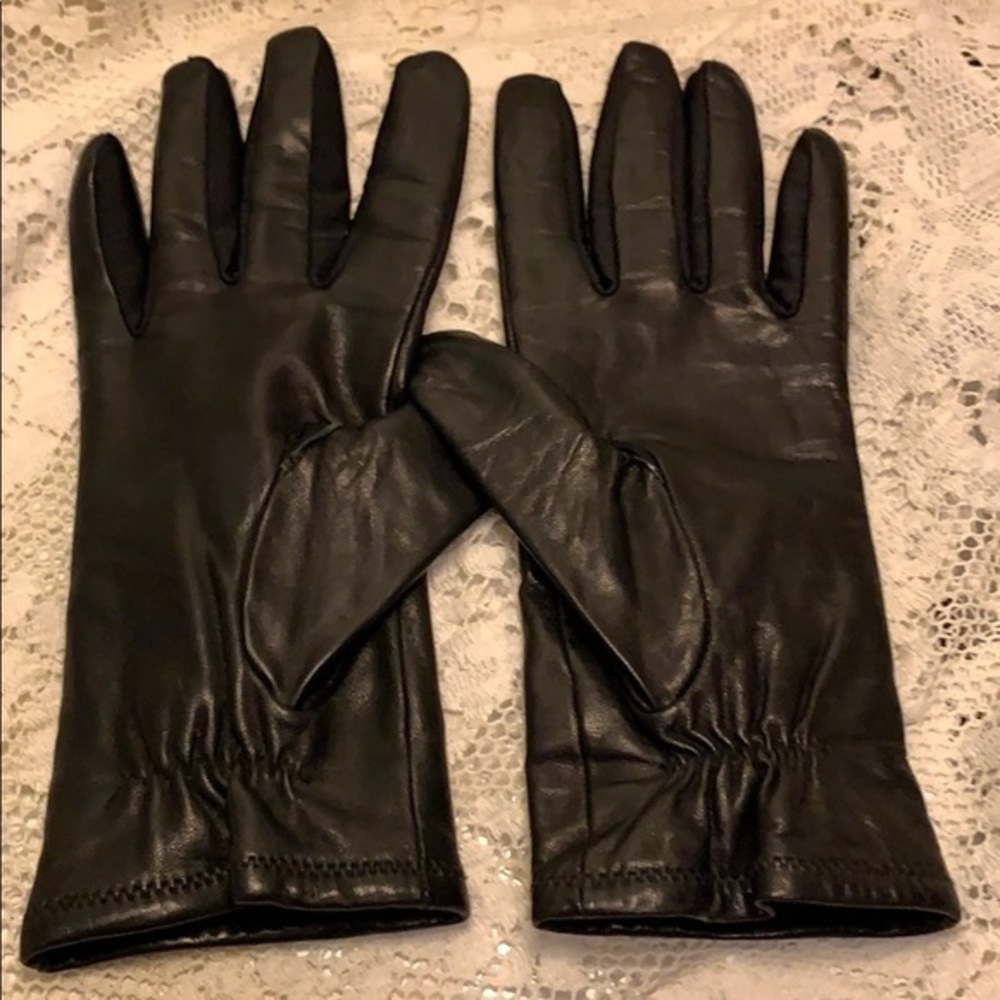 Fownes Leather Gloves Pre Owned like new small